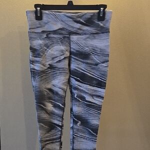 Xersion Gray and Black Activewear